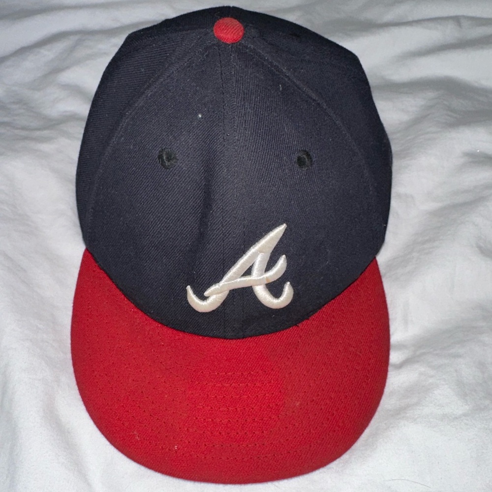 Atlanta Braves ~ New Era ~ Used Fitted Hat ~ Size 8